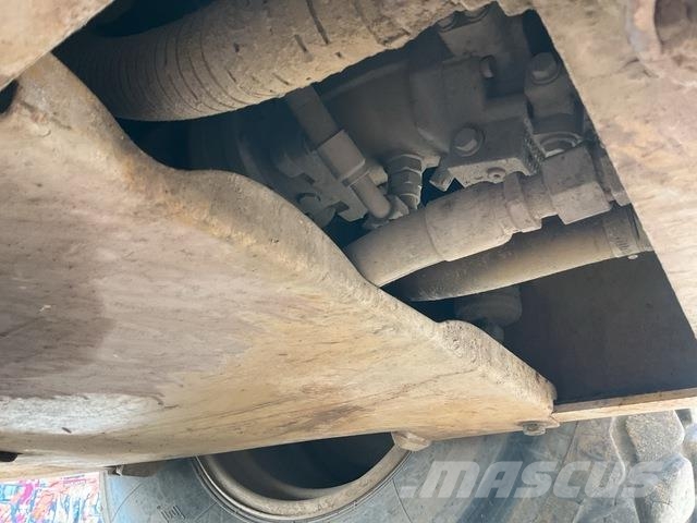 CAT CS78B Vienvalča grunts veltņi