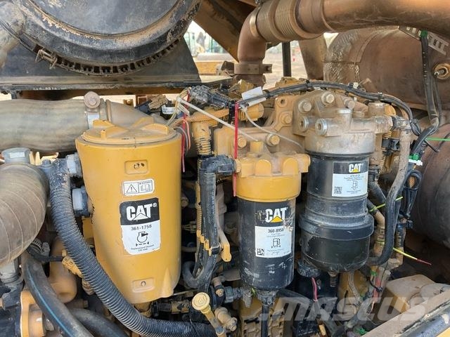 CAT CS78B Vienvalča grunts veltņi