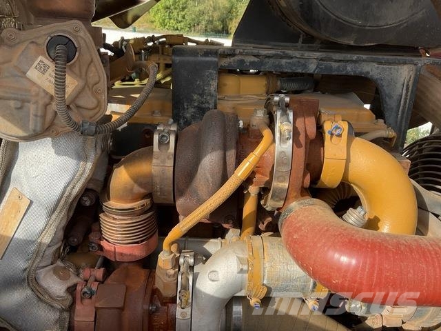 CAT CS78B Vienvalča grunts veltņi