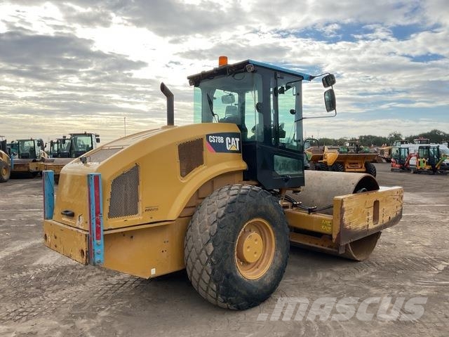 CAT CS78B Vienvalča grunts veltņi