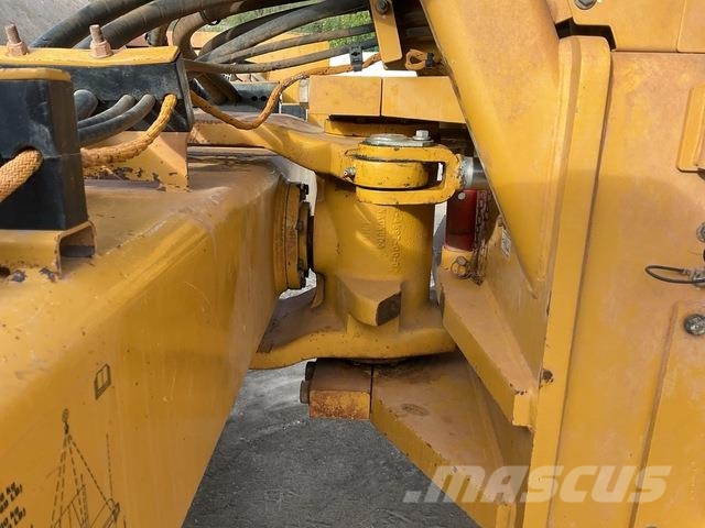 CAT CS78B Vienvalča grunts veltņi