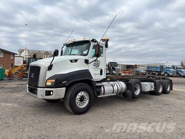 CAT CT660 SBA Camion multibenne