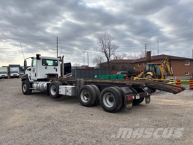 CAT CT660 SBA Camion multibenne