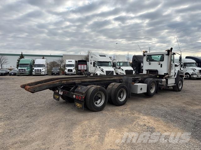 CAT CT660 SBA Camion multibenne