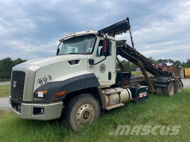 CAT CT660S Скиповые погрузчики