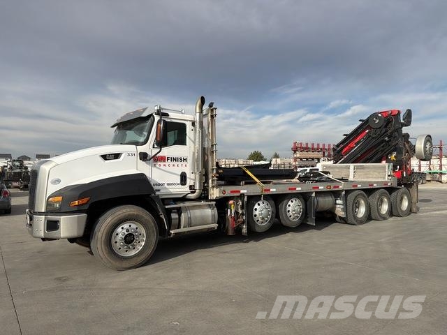 CAT CT660S 起重车