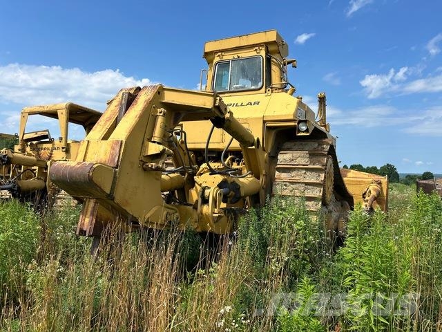 CAT D10 Гусеничні бульдозери