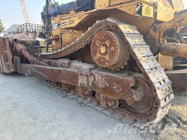 CAT D10R Bouteurs sur chenilles