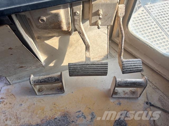 CAT D10R Bouteurs sur chenilles
