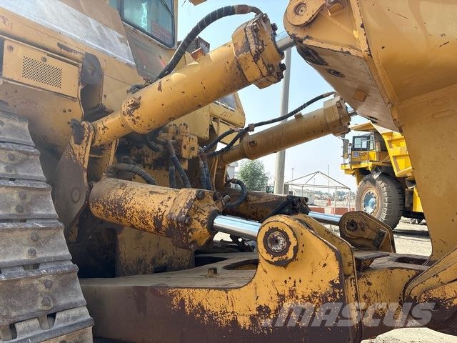 CAT D10R Bouteurs sur chenilles