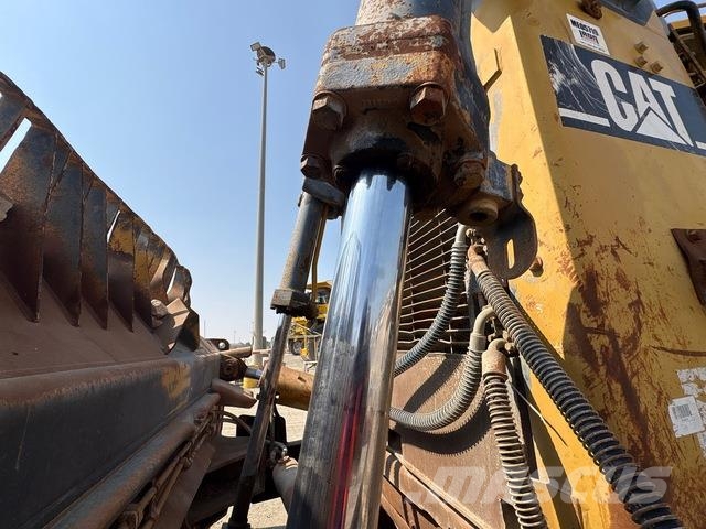 CAT D10R Bouteurs sur chenilles