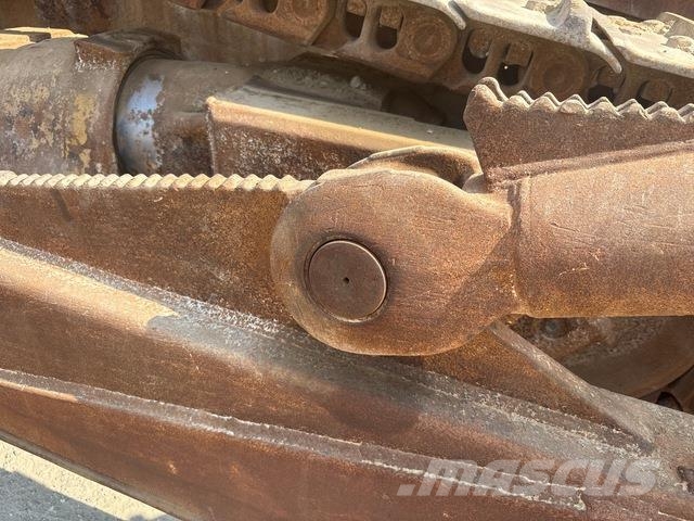 CAT D10R Bouteurs sur chenilles