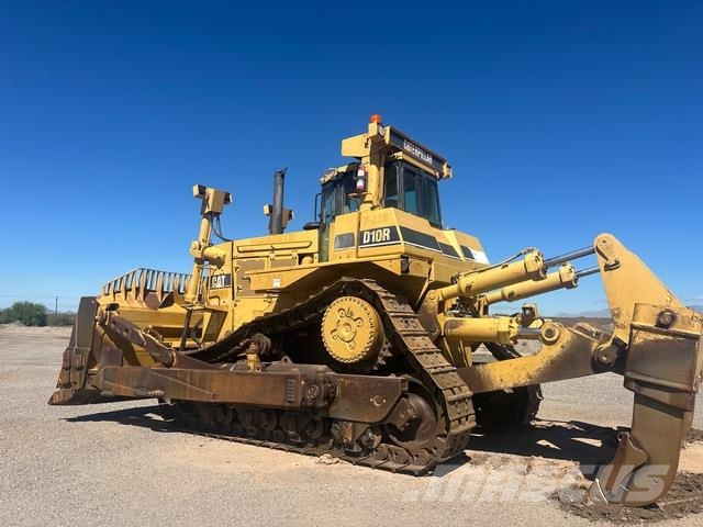CAT D10R Buldozer sobre oruga