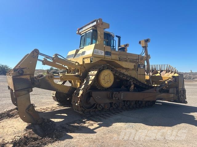 CAT D10R Buldozer sobre oruga