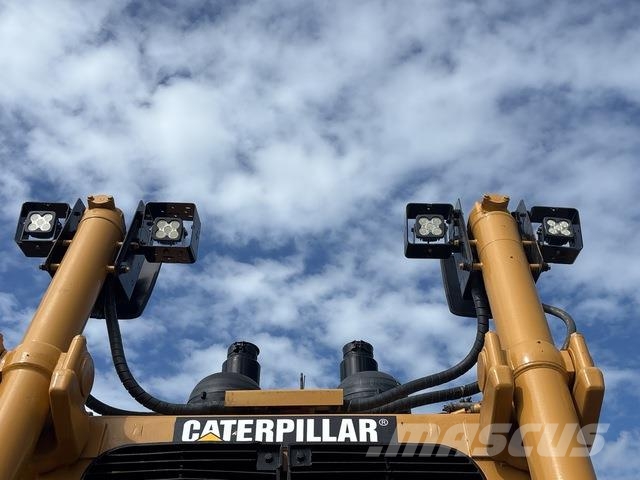 CAT D10T Гусеничные бульдозеры