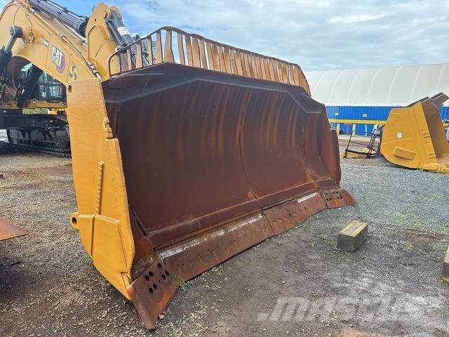 CAT D10T Гусеничные бульдозеры