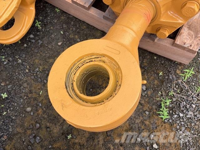 CAT D10T Гусеничные бульдозеры