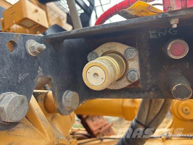 CAT D10T Гусеничные бульдозеры