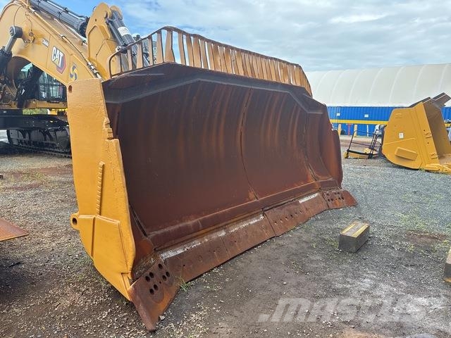 CAT D10T Гусеничные бульдозеры