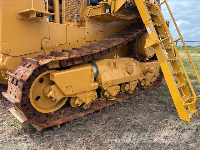 CAT D10T Гусеничные бульдозеры