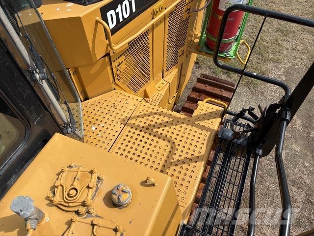 CAT D10T Гусеничные бульдозеры