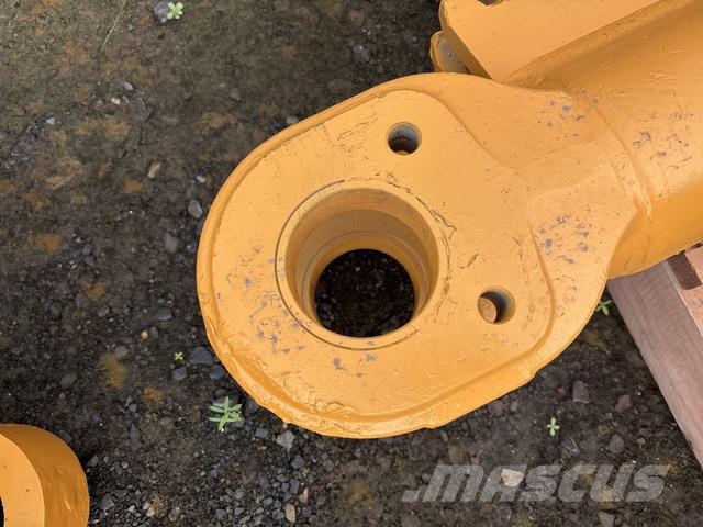 CAT D10T Гусеничные бульдозеры