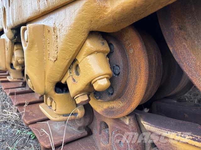 CAT D10T Гусеничные бульдозеры