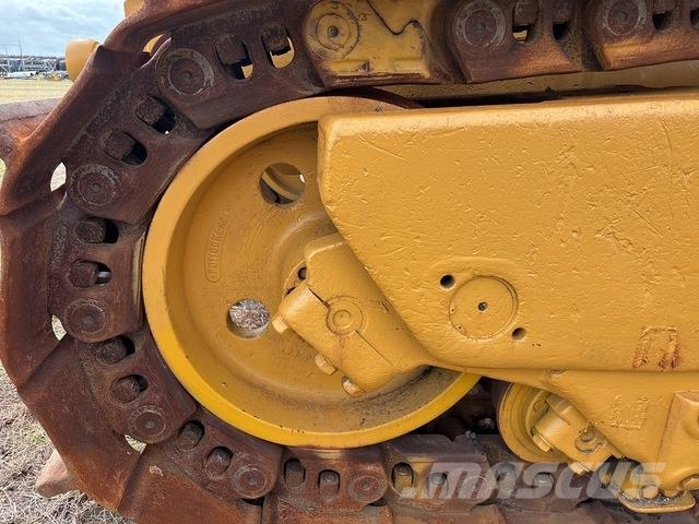 CAT D10T Гусеничные бульдозеры
