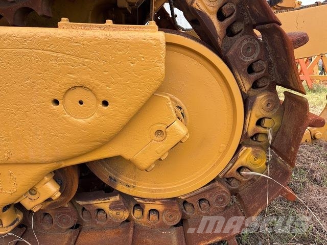 CAT D10T Гусеничные бульдозеры