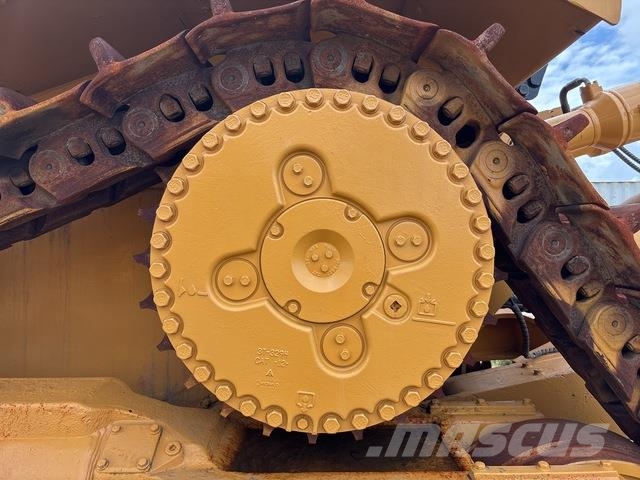 CAT D10T Гусеничные бульдозеры