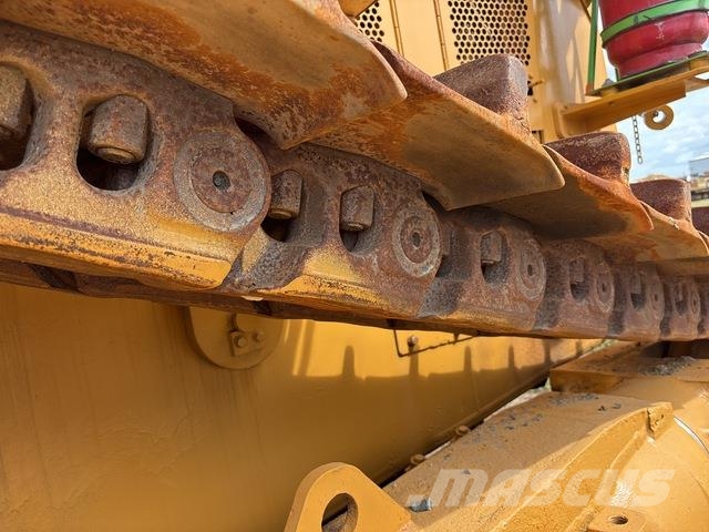 CAT D10T Гусеничные бульдозеры