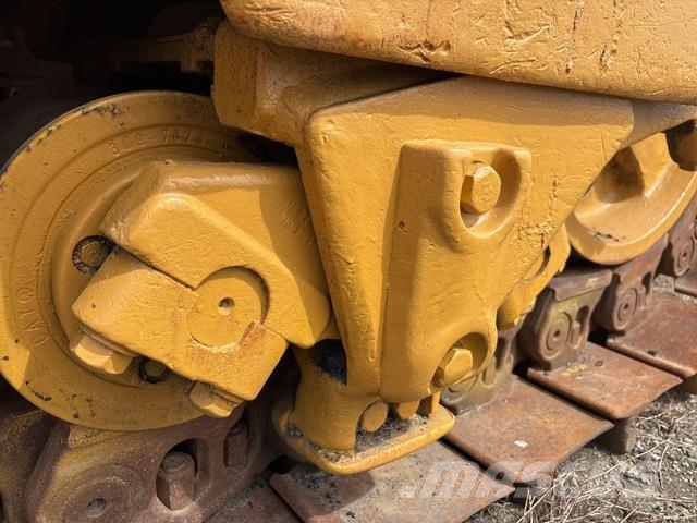 CAT D10T Гусеничные бульдозеры