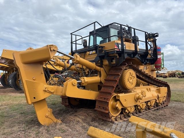 CAT D10T Гусеничные бульдозеры