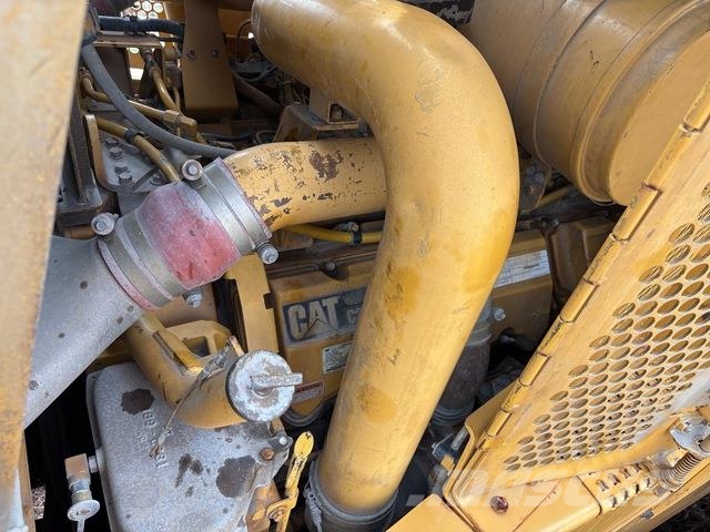 CAT D10T Гусеничные бульдозеры