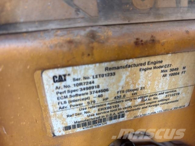 CAT D10T Гусеничные бульдозеры