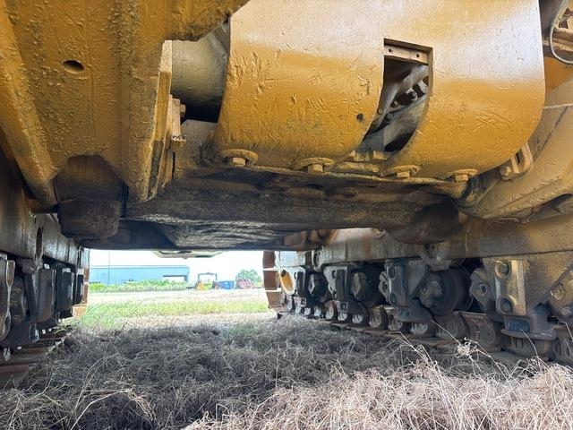 CAT D10T Гусеничные бульдозеры