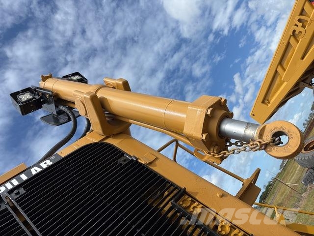 CAT D10T Гусеничные бульдозеры