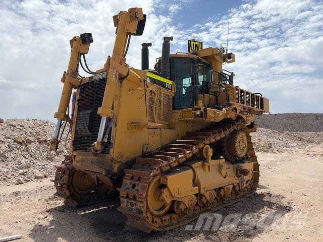 CAT D10T Buldozer sobre oruga
