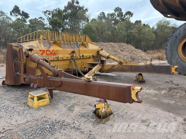 CAT D10T Buldozer sobre oruga