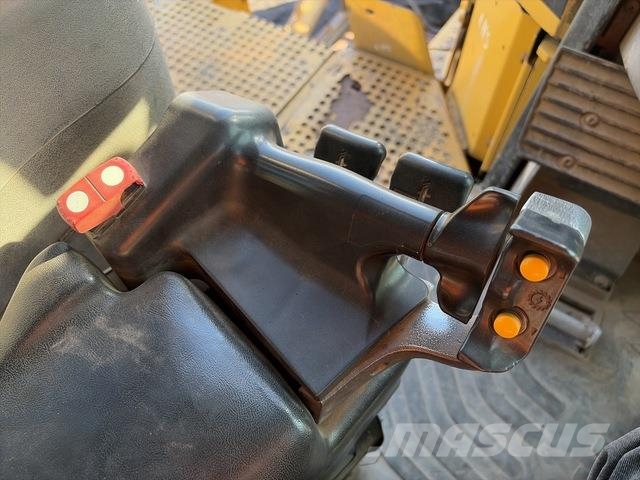 CAT D10T Crawler dozers
