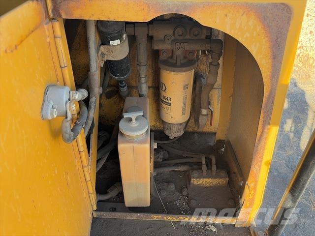 CAT D10T Crawler dozers