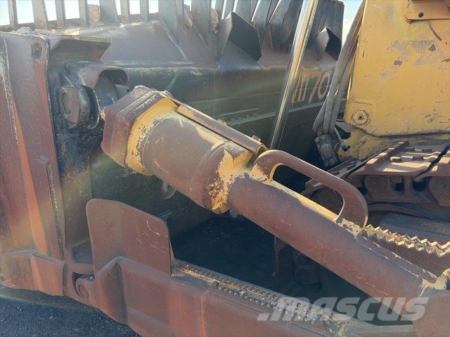 CAT D10T Crawler dozers