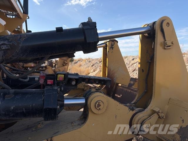CAT D10T Crawler dozers