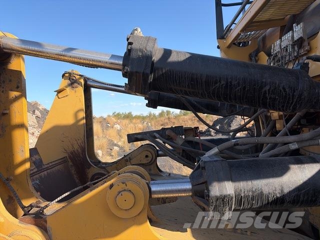 CAT D10T Crawler dozers