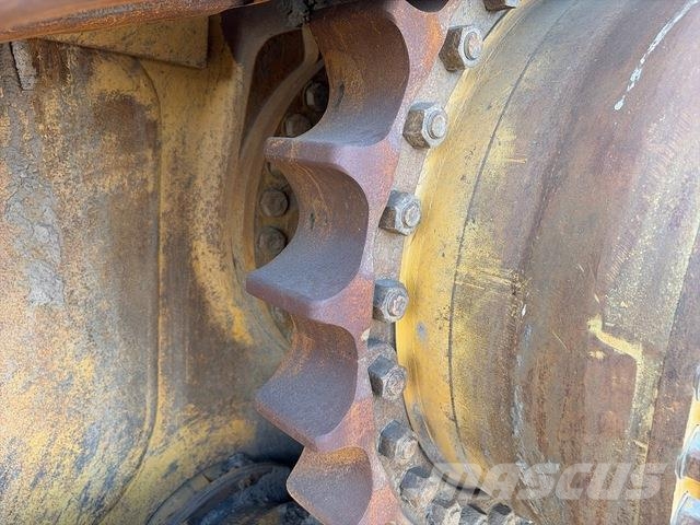CAT D10T Crawler dozers