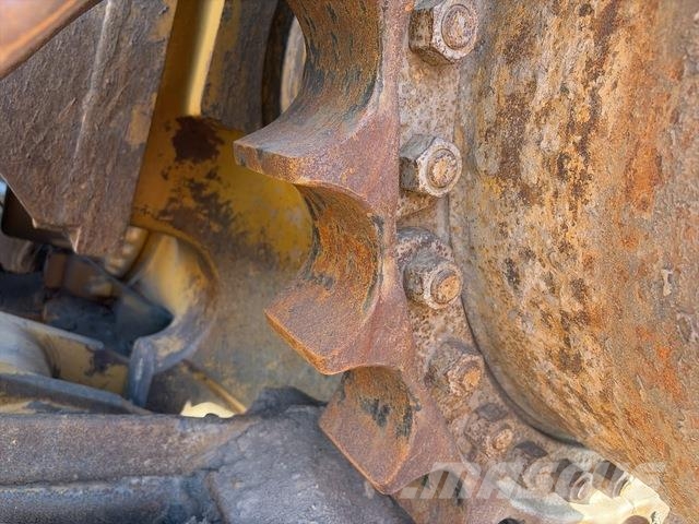 CAT D10T Crawler dozers