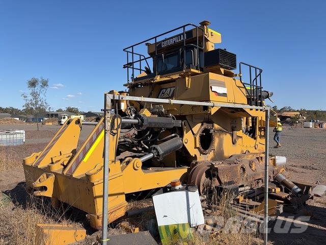 CAT D10T Crawler dozers