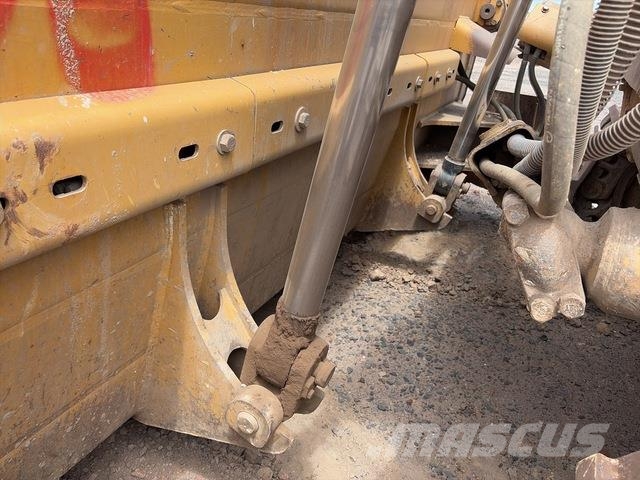 CAT D10T Bandschaktare