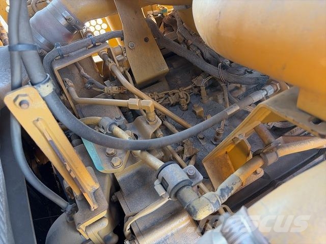 CAT D10T Crawler dozers