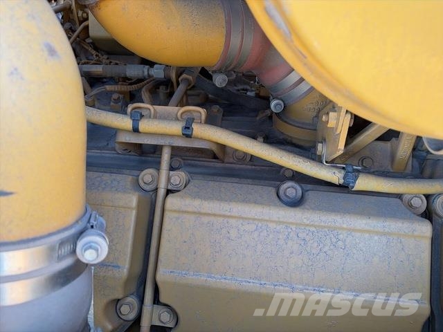 CAT D10T Crawler dozers